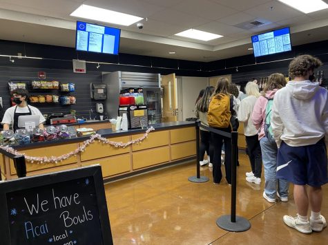 An image of the students shopping at the student store during lunch. Taken 12/14/2021.