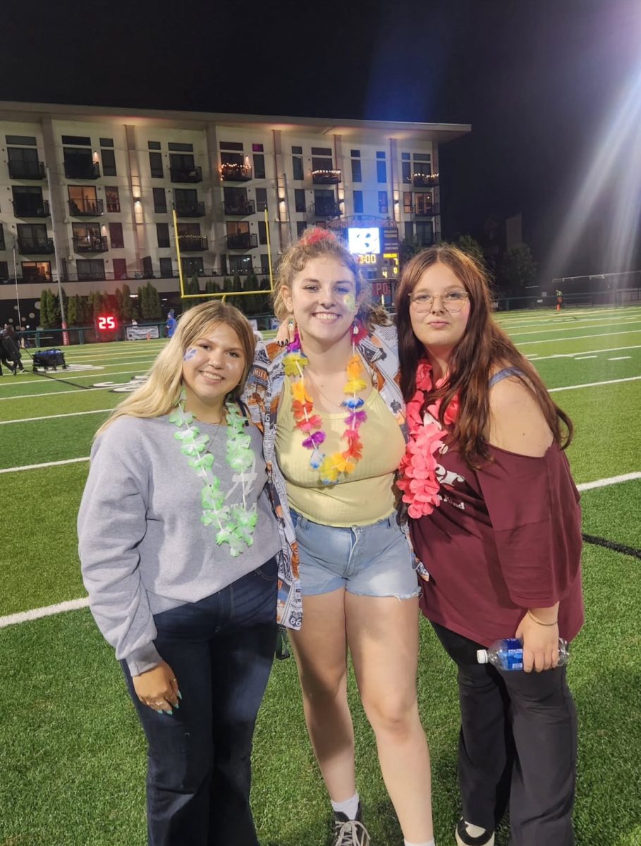 Varsity Football managers rockin' their beach wear.