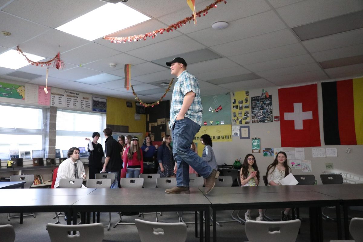 Last fashion show in German before Herr Mendro leaves. 